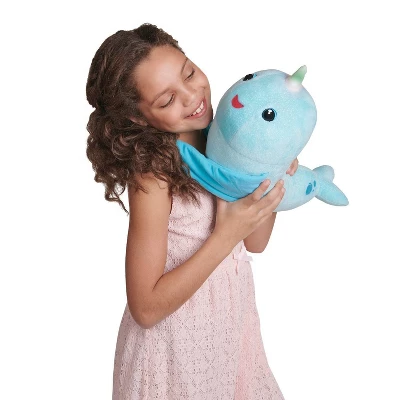 Fingerlings HUGS - Nikki (Blue Glitter) - Interactive Plush Narwhal - By WowWee 5 Fingerlings HUGS - Nikki (Blue Glitter) - Interactive Plush Narwhal - By WowWee - Image 3